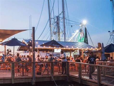 If you're in the mood for a fresh catch, make your way over to <b>Hudson's Seafood House on the Docks</b> and enjoy a delicious <b>seafood</b> dish. . Hudsons seafood house on the docks photos